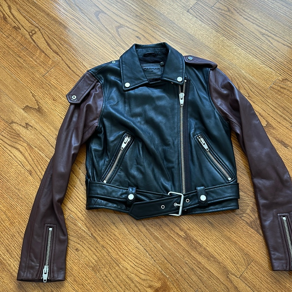 Carmar faux leather biker jacket. Excellent condition. Black and burgundy color.